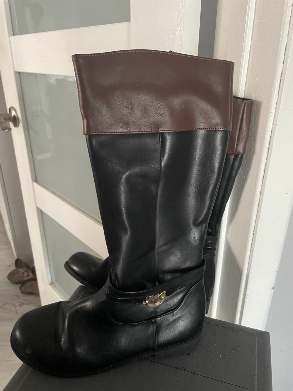 Michael Kors Black and Brown Tall Leather Boots - Classic Style sz 4
